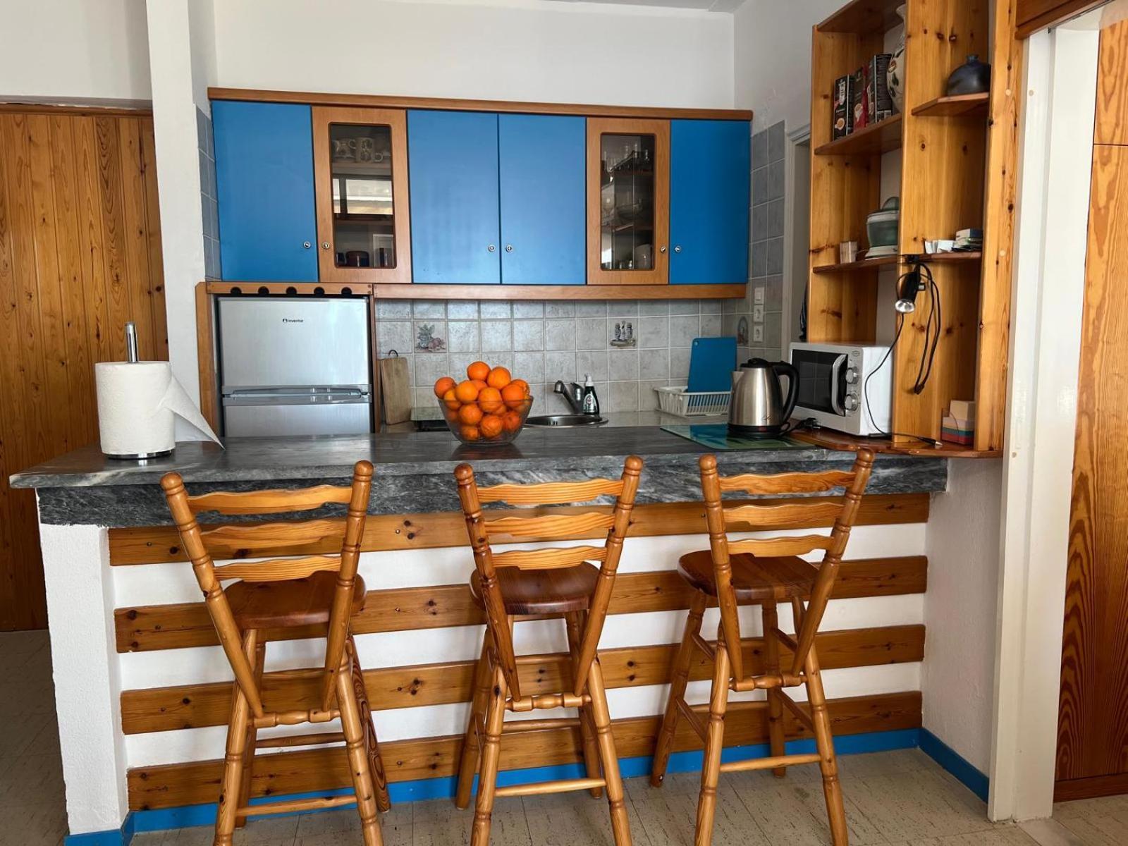 Atlas Apartment With Private Beach And Seaview Blue Лоутраки Экстерьер фото